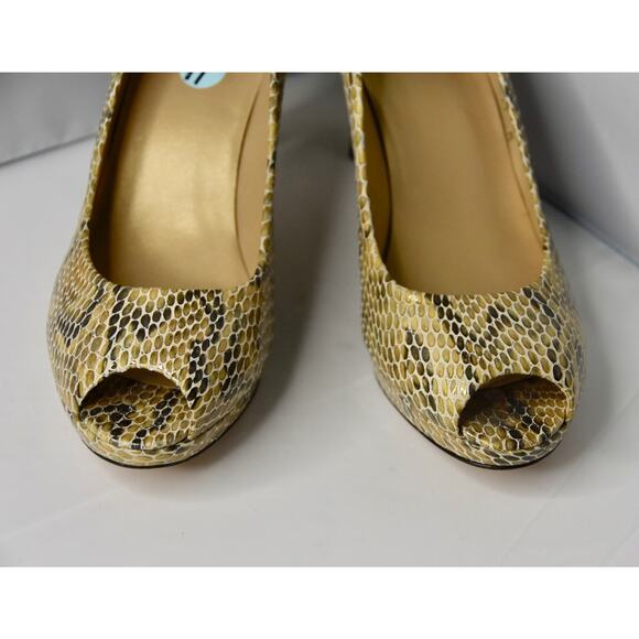 Stuart Weitzman Logo Plainfield Snake-Print Leather Peep-toe Pump Size 11 - Picture 10 of 11